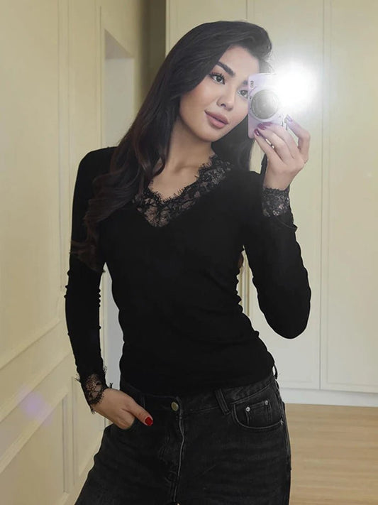 Women's V-neck Lace Splicing Top European American Style Autumn New Waist Exposed Umbilical Fashionable Casual Wear - Chrissy's Eye