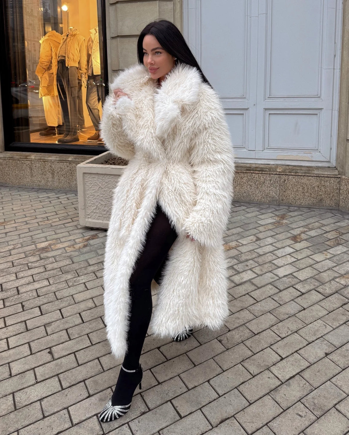 Elegant Women's Mink Fur Overcoat Solid Waist-cinching Fur Coat For Lady Luxury Long Furry - Chrissy's Eye
