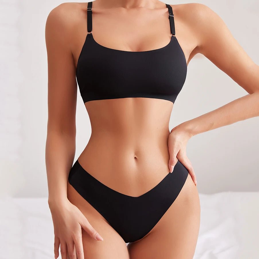 bra & underwear - Chrissy's Eye