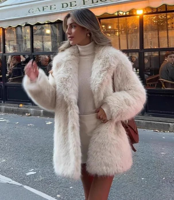 An elegant Women's Faux Fur Plush Mink Fur Jacket Female Elegant Warm Short Lady Faux Fur Coat - Chrissy's Eye